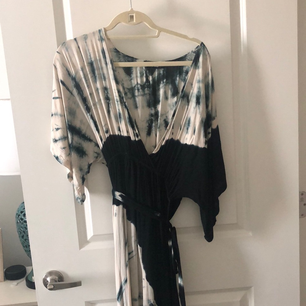 Lulus tie dye wrap maxi dress